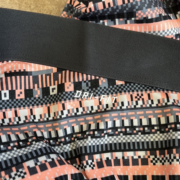 Nike Pro Dri-Fit Geometric Athletic Pants - Picture 6 of 6